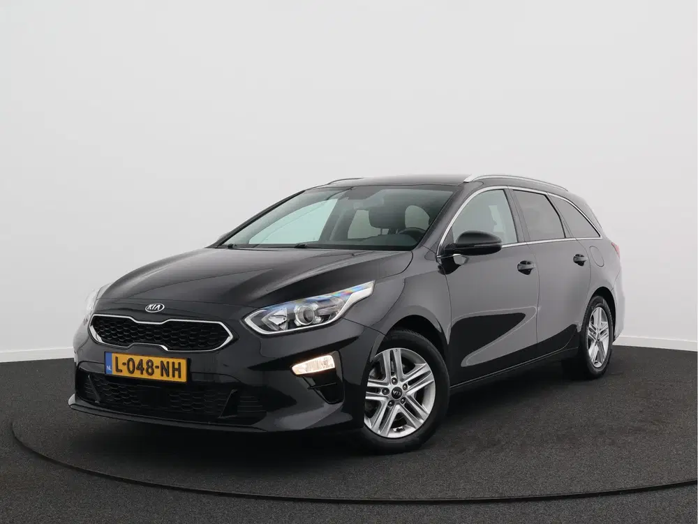 Kia Ceed 1.5 T-GDi DynamicPlusLine uit 2021, foto 4