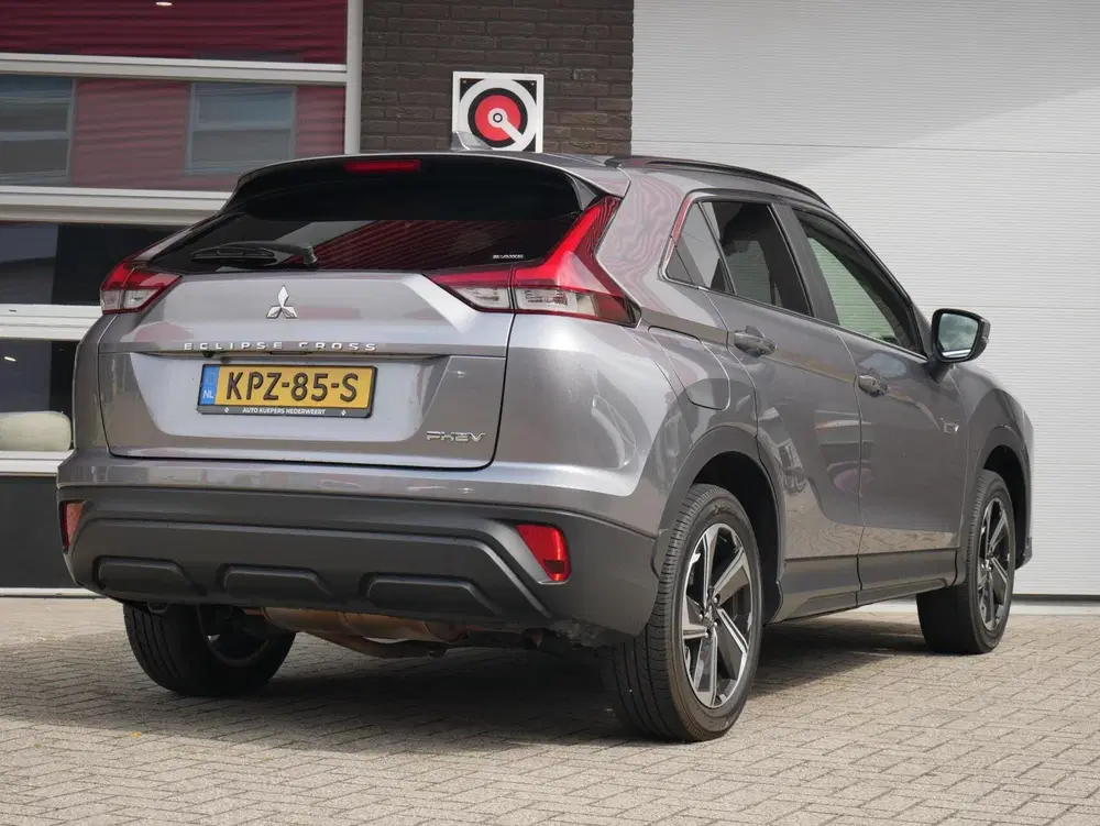 Mitsubishi Eclipse Cross 2.4 PHEV Instyle Camera uit 2022, foto 10