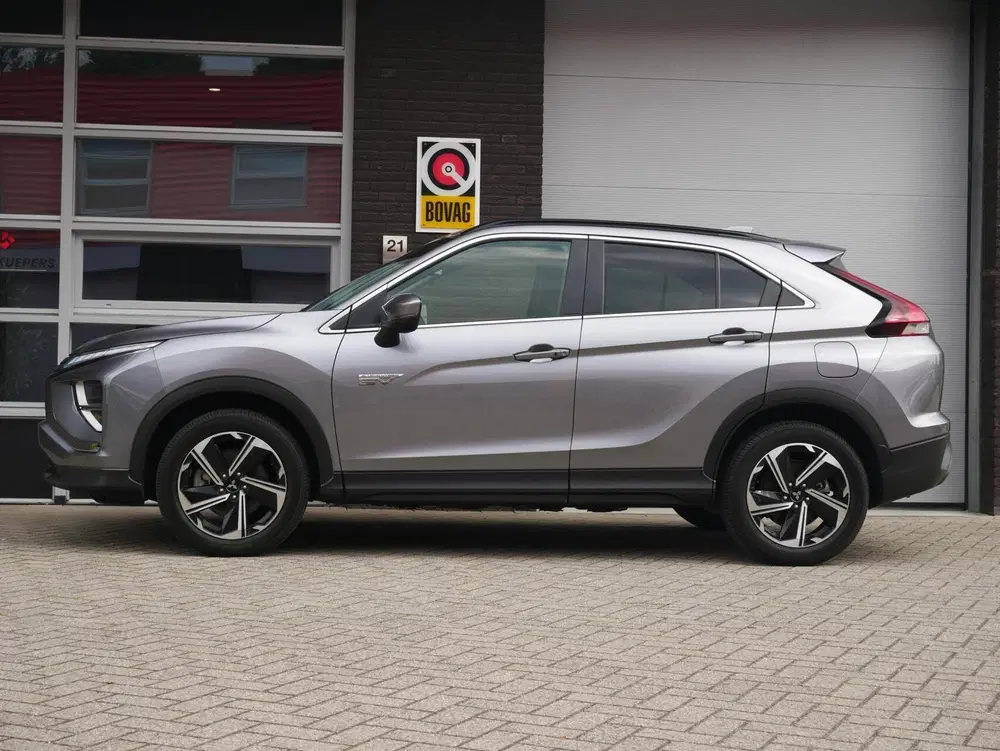 Mitsubishi Eclipse Cross 2.4 PHEV Instyle Camera uit 2022, foto 2