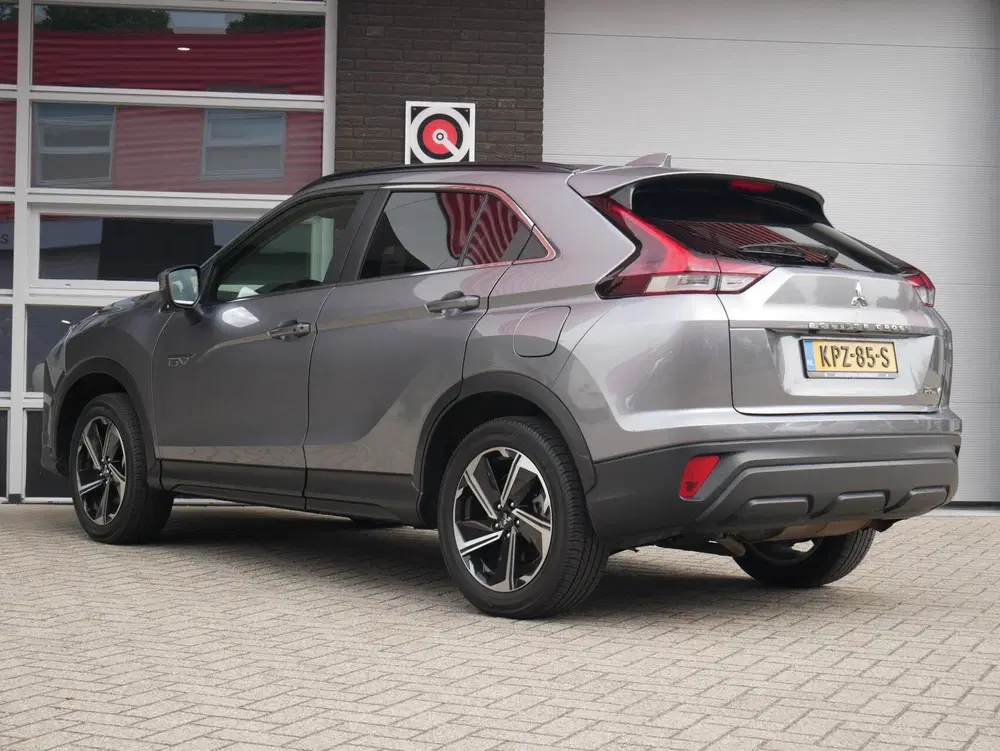Mitsubishi Eclipse Cross 2.4 PHEV Instyle Camera uit 2022, foto 3
