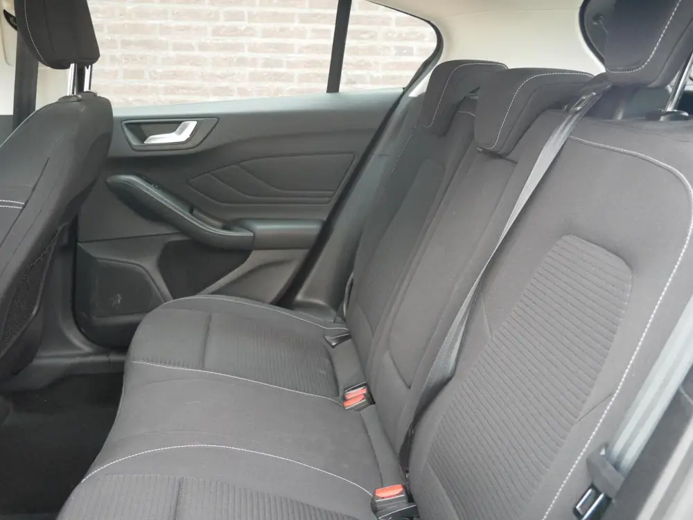 Ford Focus 1.5 EcoBoost Titanium Business NL Auto| Trekhaak| uit 2019, foto 19