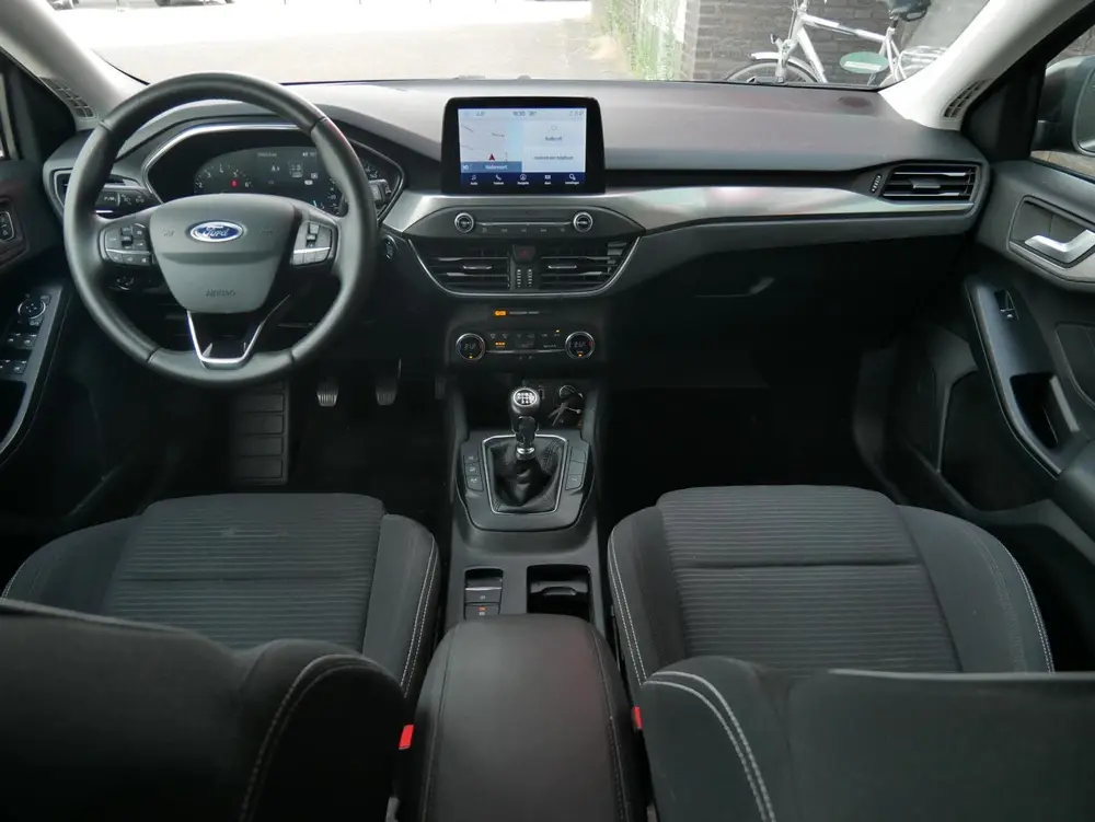 Ford Focus 1.5 EcoBoost Titanium Business NL Auto| Trekhaak| uit 2019, foto 7