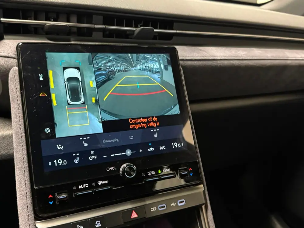 Lexus LBX 1.5 Original Edition AWD uit 2024, foto 16
