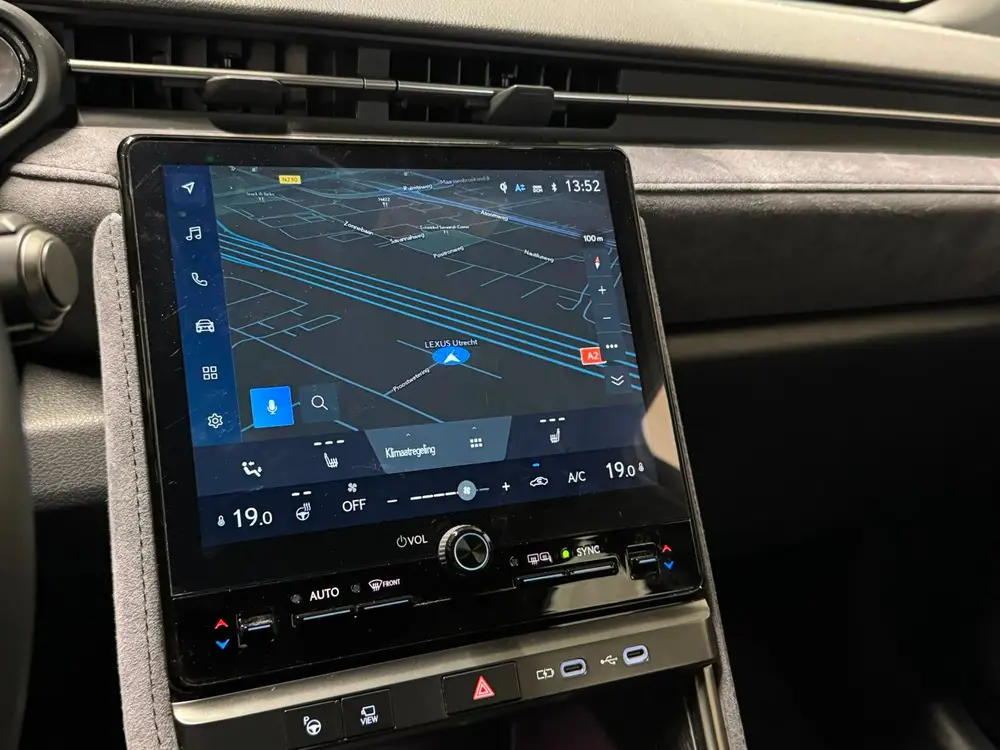 Lexus LBX 1.5 Original Edition AWD uit 2024, foto 17