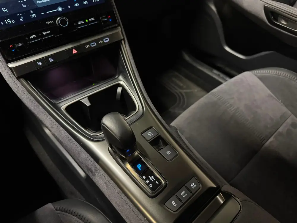 Lexus LBX 1.5 Original Edition AWD uit 2024, foto 18