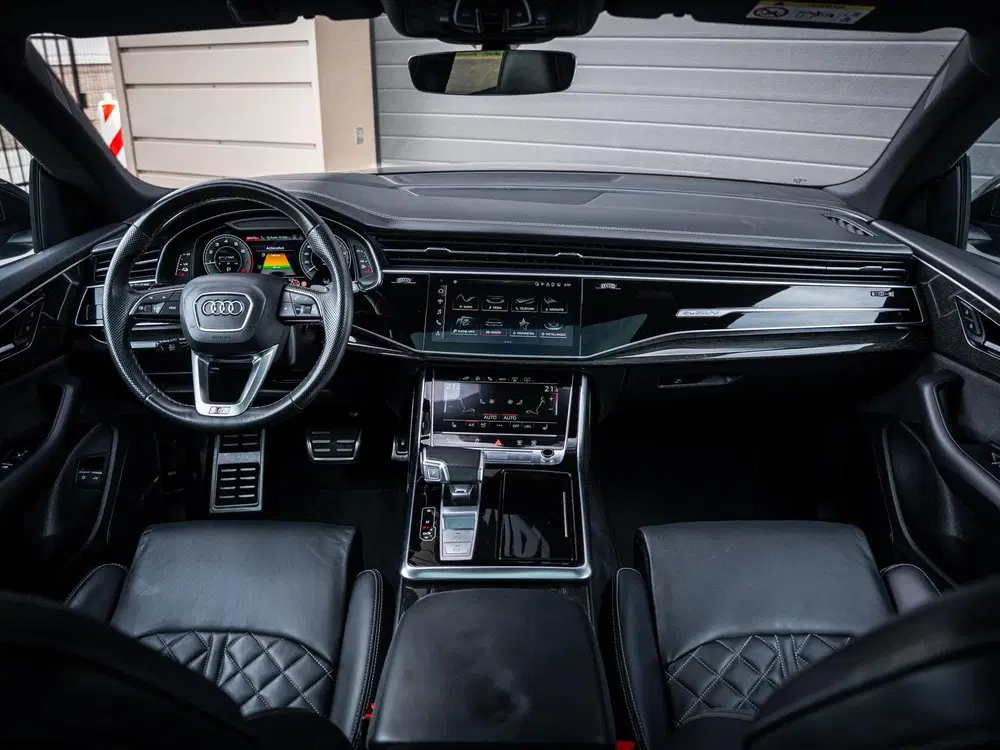 Audi Q8 55 TFSI e quattro Pro Line uit 2021, foto 10