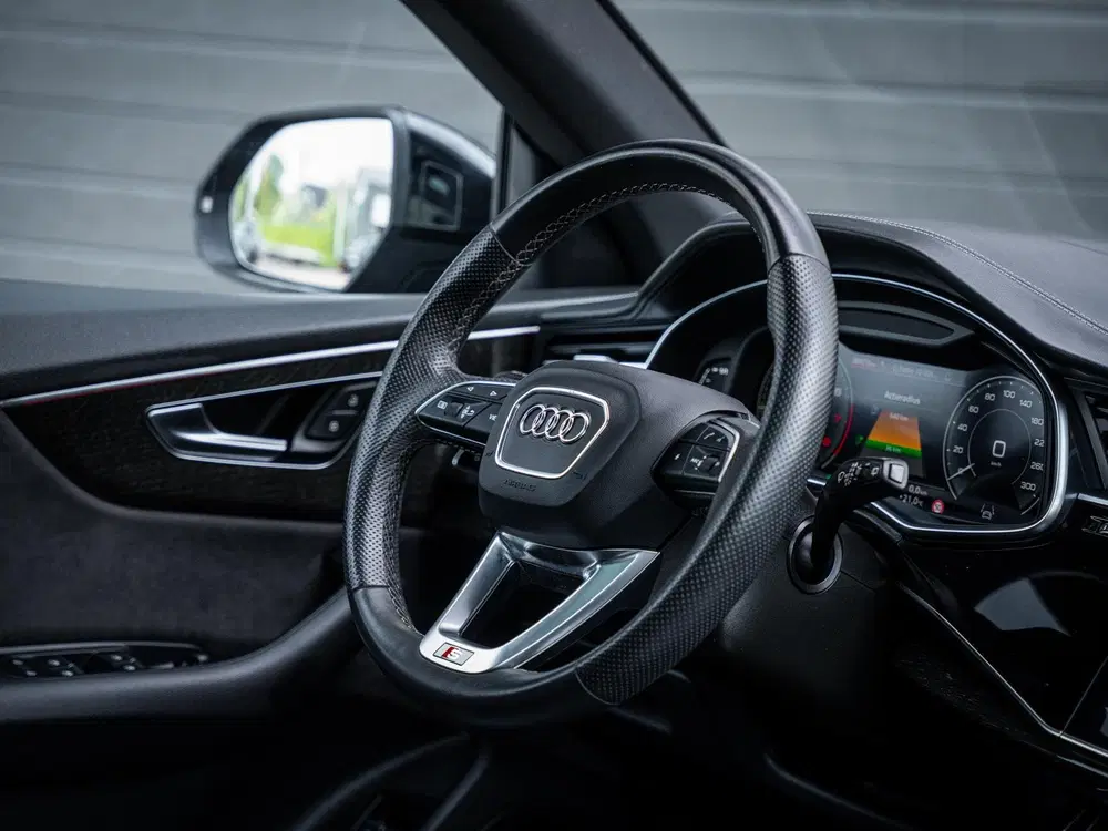 Audi Q8 55 TFSI e quattro Pro Line uit 2021, foto 14