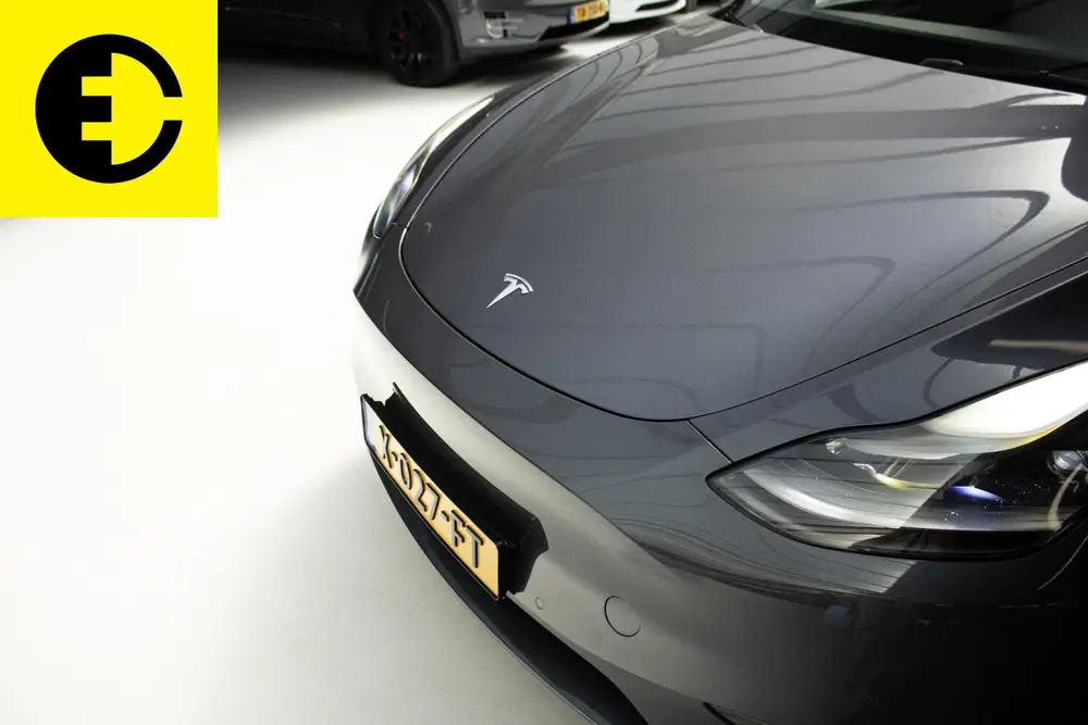 Tesla Model Y Long Range AWD 75 kWh uit 2021, foto 2