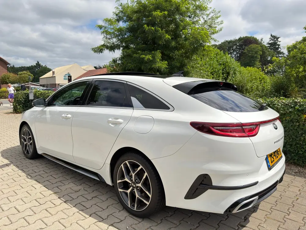 Kia ProCeed 1.4 T-GDI GT-Line 140PK , 6-Bak , Panodak , Clim uit 2019, foto 4
