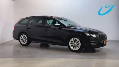 Skoda Octavia 1.0 e-TSI DSG Sport Business Stoelverwar uit 2022
