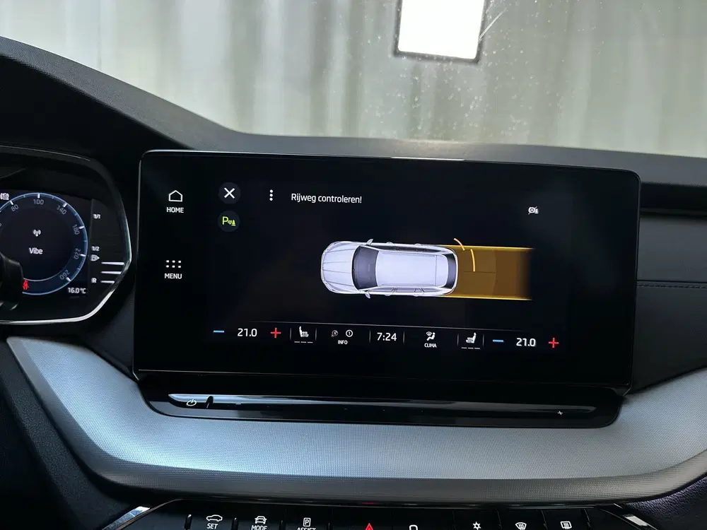 Skoda Octavia 1.0 e-TSI DSG Sport Business Stoelverwar uit 2022, foto 13