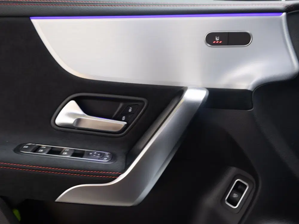 Mercedes-Benz CLA CLA Coupé 180 Star Edition AMG Line Panora uit 2025, foto 13