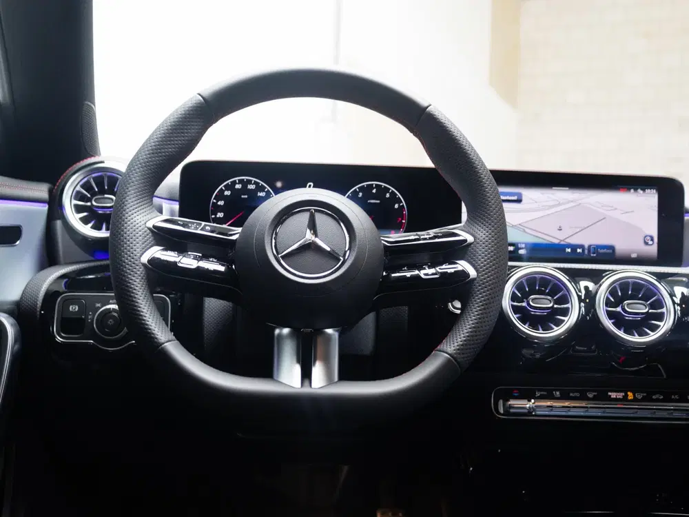 Mercedes-Benz CLA CLA Coupé 180 Star Edition AMG Line Panora uit 2025, foto 16
