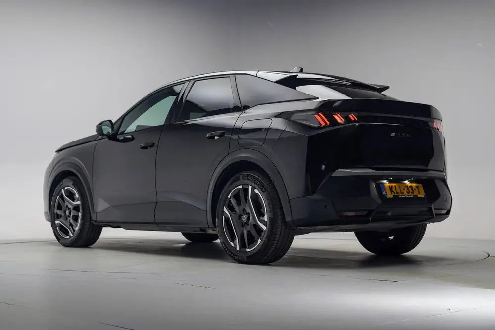 Peugeot 3008 Allure 73 kWh 3-Fase [ Navi Keyless Full L uit 2025, foto 3