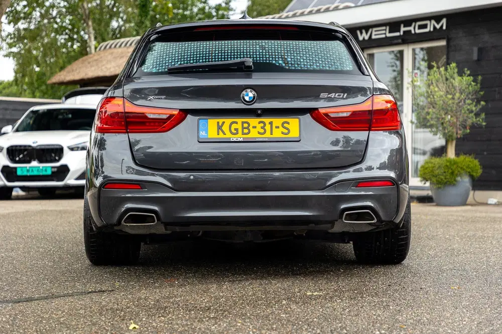 BMW 5-serie 540i xDrive M-Sport I Bowers & Wilkins I uit 2020, foto 12