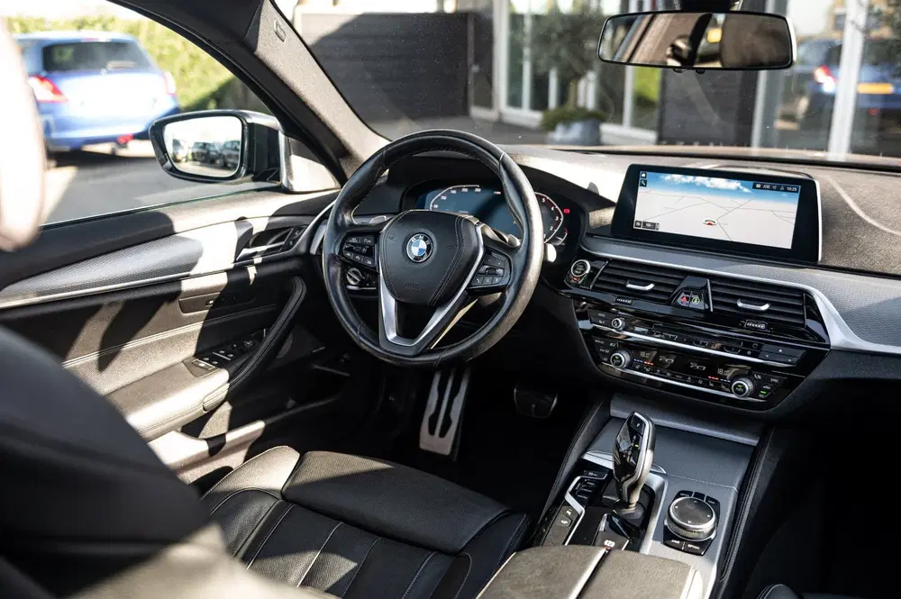 BMW 5-serie 540i xDrive M-Sport I Bowers & Wilkins I uit 2020, foto 2