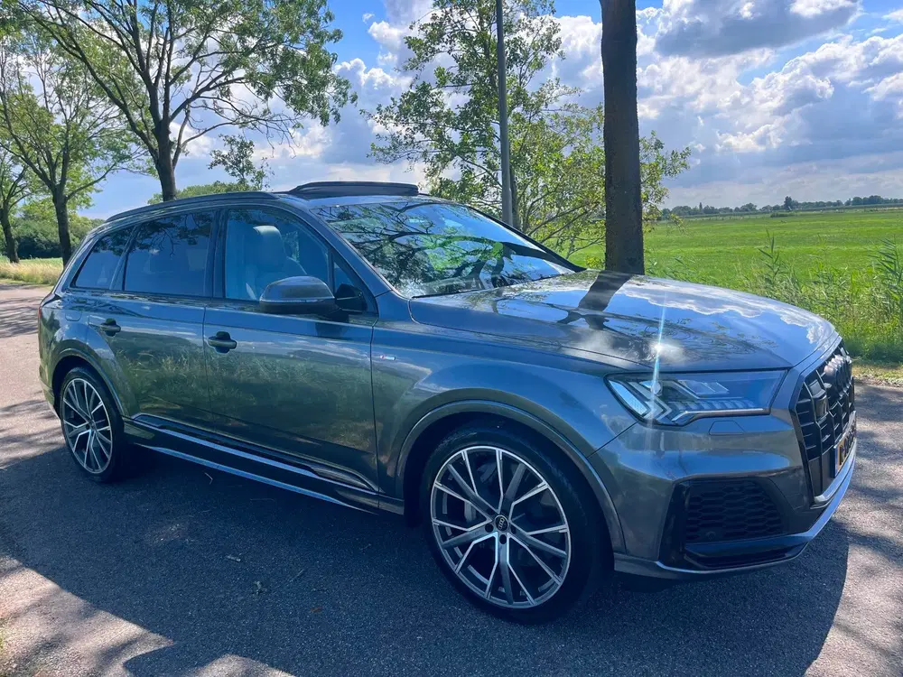 Audi Q7 55 TFSI e quattro Pro Line S Pano luchtver uit 2022, foto 16