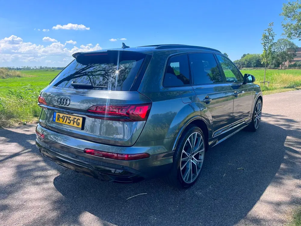 Audi Q7 55 TFSI e quattro Pro Line S Pano luchtver uit 2022, foto 8