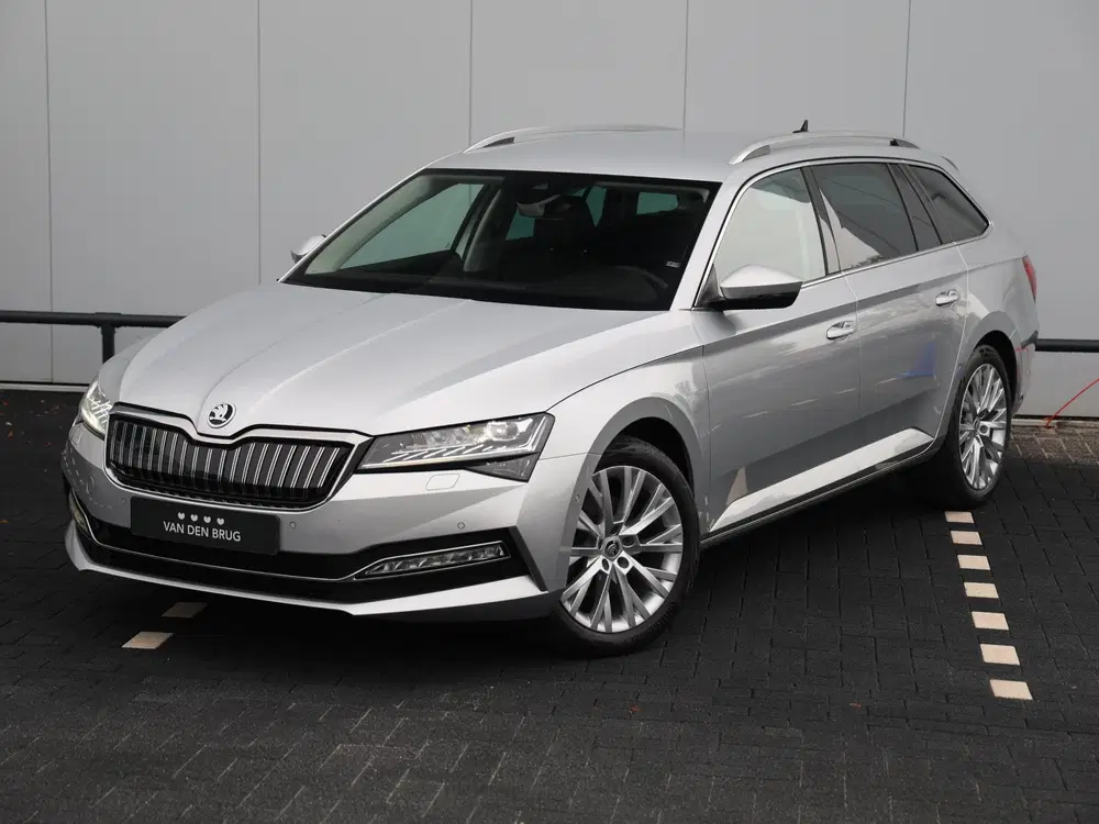 Skoda Superb 1.4 TSI iV Business Edition Plus 218pk DS uit 2023, foto 10