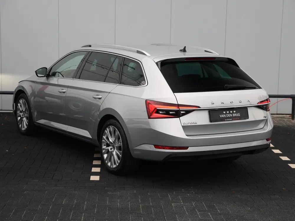 Skoda Superb 1.4 TSI iV Business Edition Plus 218pk DS uit 2023, foto 12