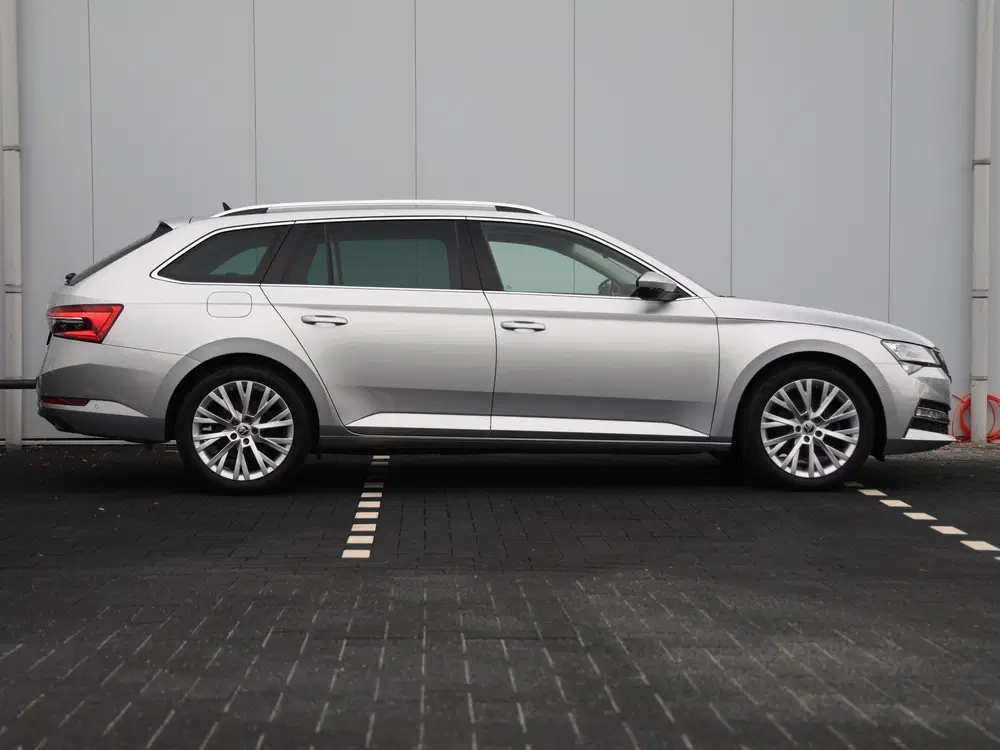 Skoda Superb 1.4 TSI iV Business Edition Plus 218pk DS uit 2023, foto 2