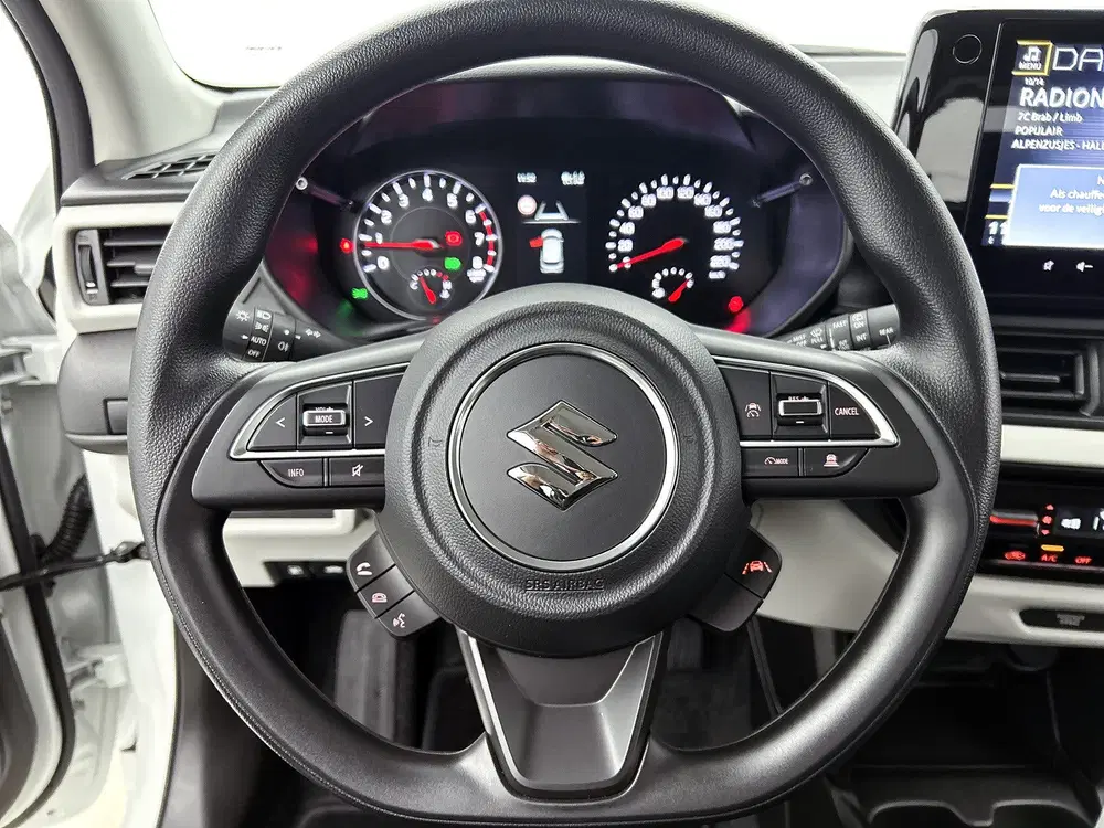 Suzuki Swift 1.2 Comfort Smart Hybrid (bj 2026) uit 2026, foto 18