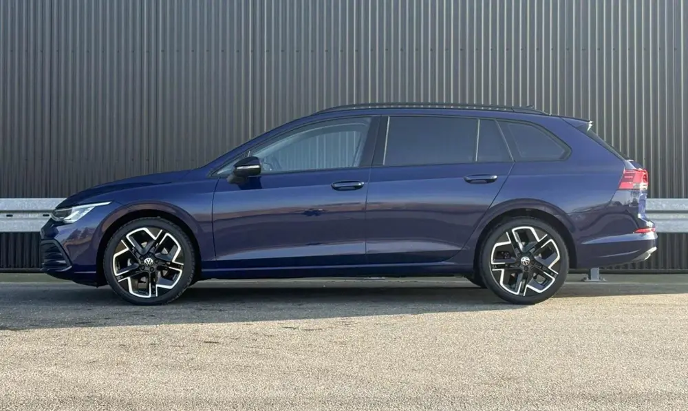 Volkswagen Golf Variant 1.0 TSI 110pk Life | 18" Velgen | Na uit 2023, foto 12