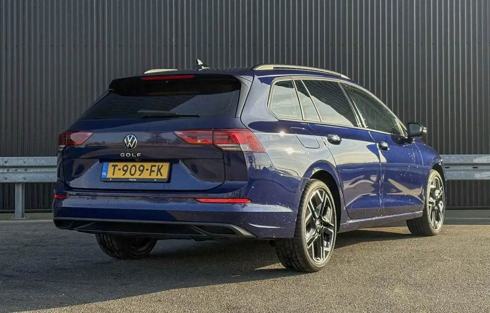 Volkswagen Golf Variant 1.0 TSI 110pk Life | 18" Velgen | Na uit 2023, foto 2
