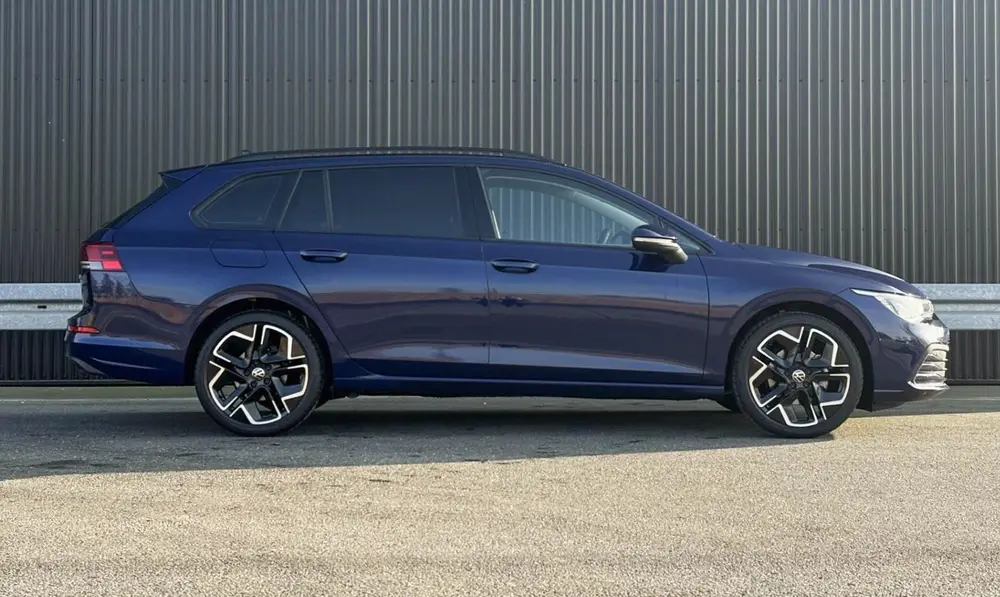 Volkswagen Golf Variant 1.0 TSI 110pk Life | 18" Velgen | Na uit 2023, foto 3