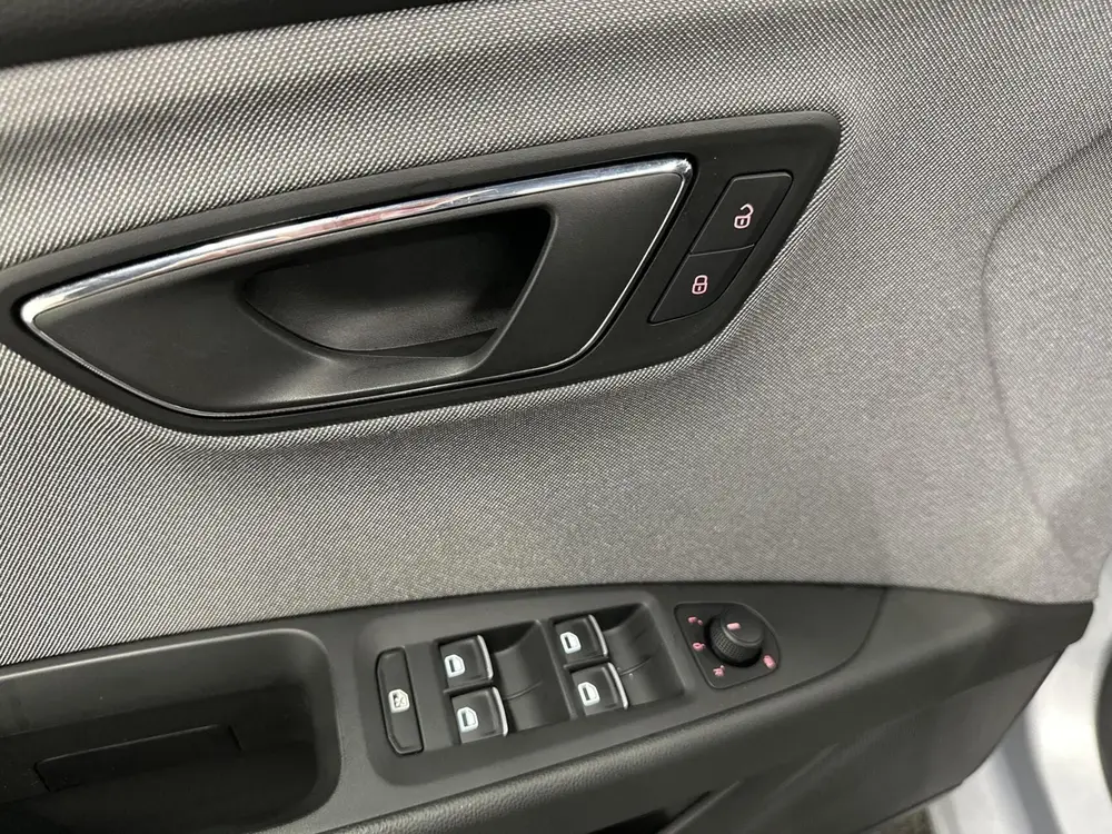 SEAT Leon 1.0 EcoTSI Style CRUISE STOELVER VIRTUAL CAMERA EC uit 2019, foto 16
