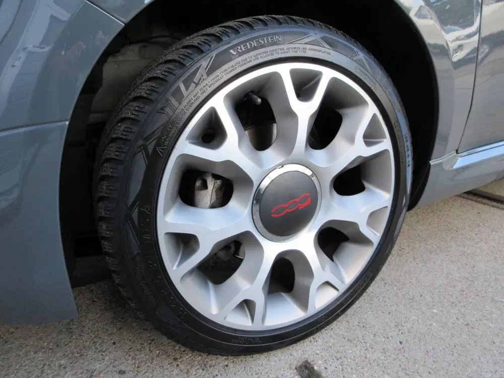Fiat 500 1.0 Hybrid Sport uit 2021, foto 14