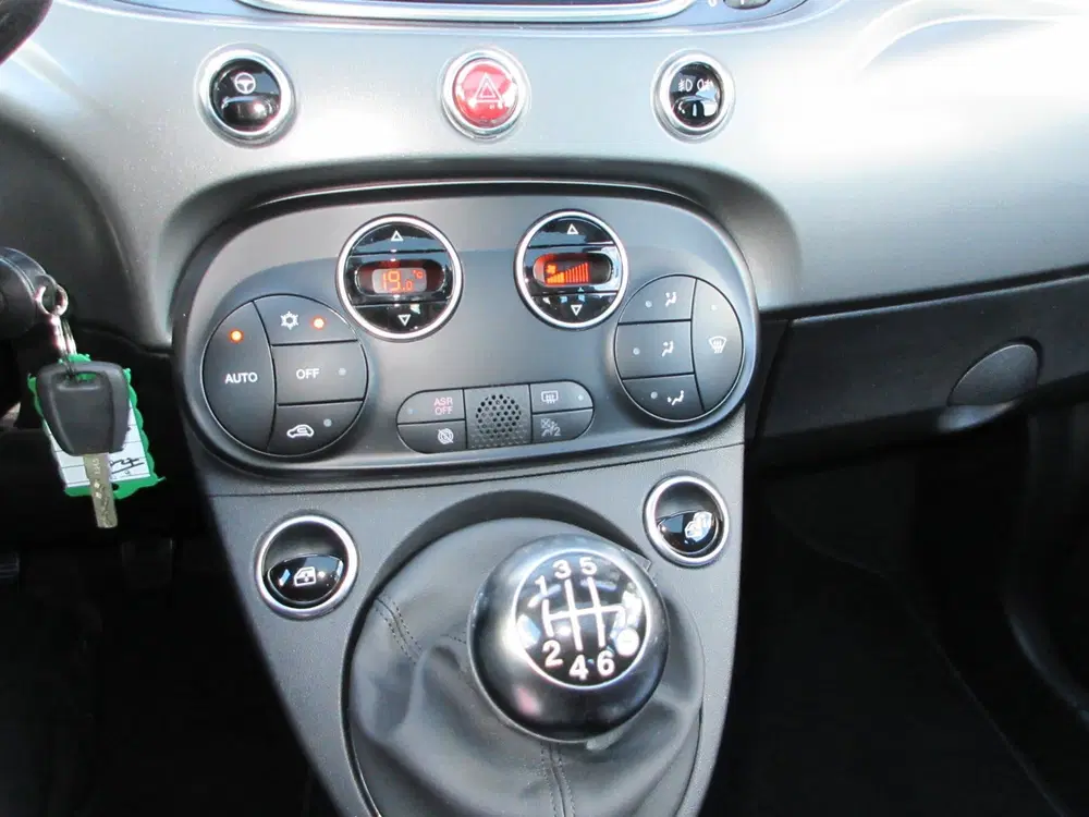 Fiat 500 1.0 Hybrid Sport uit 2021, foto 19