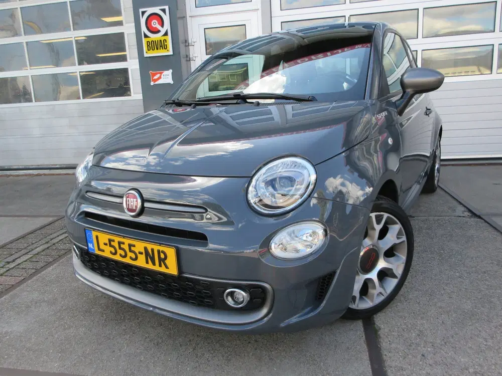 Fiat 500 1.0 Hybrid Sport uit 2021, foto 2