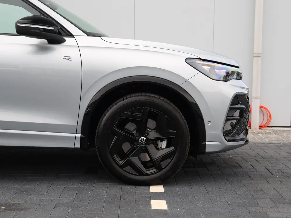 Volkswagen Tiguan 1.5 eHybrid R-Line Edition 272PK DSG | Bla uit 2025, foto 15