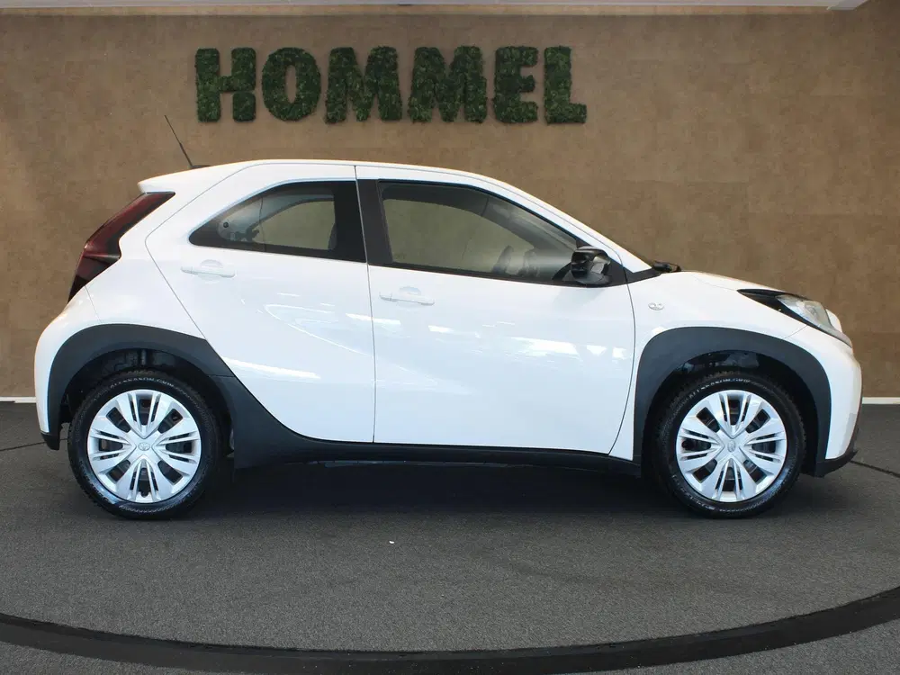 Toyota Aygo X 1.0 VVT-i MT Play uit 2025, foto 13