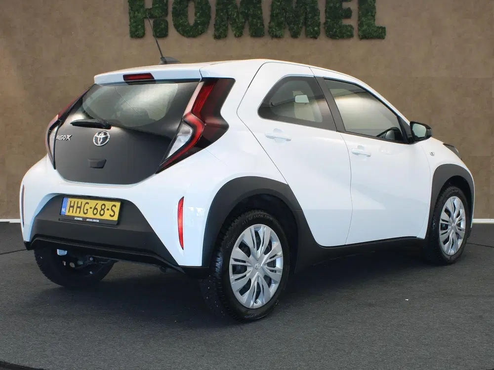 Toyota Aygo X 1.0 VVT-i MT Play uit 2025, foto 6