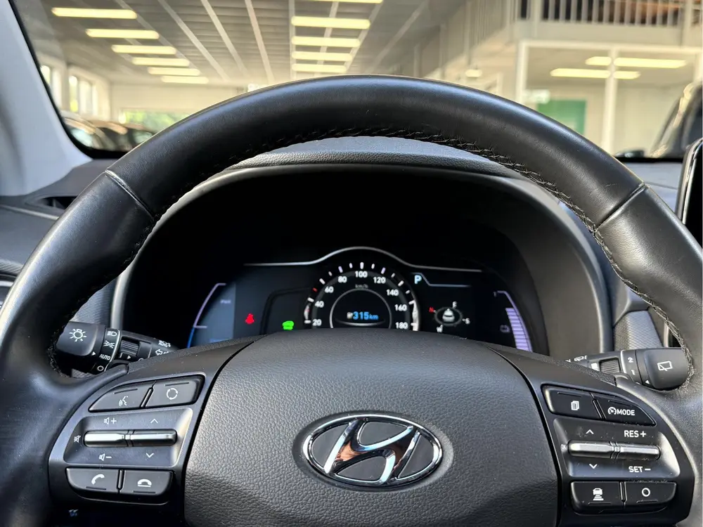 Hyundai KONA EV Fashion 64 kWh SOH 92.7% uit 2020, foto 15