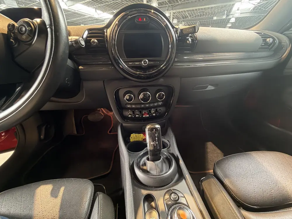 Mini Clubman 1.5 Cooper Chili automaat | JOHN COOPER WORKS | uit 2019, foto 16