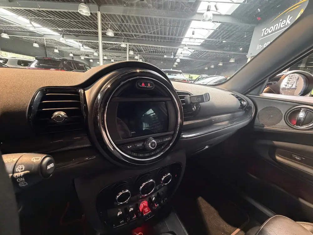 Mini Clubman 1.5 Cooper Chili automaat | JOHN COOPER WORKS | uit 2019, foto 19