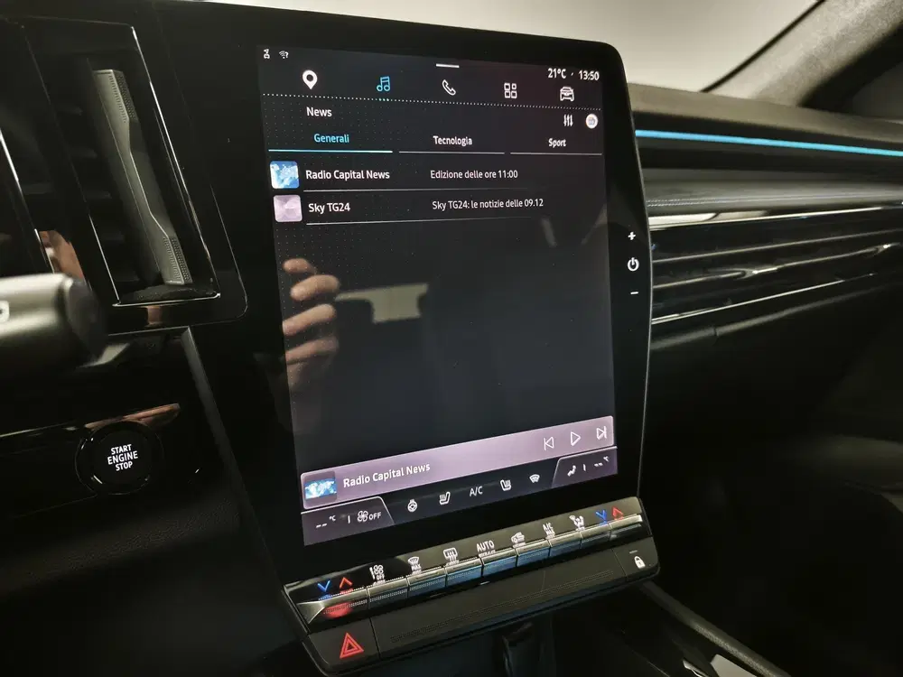 Renault Austral 1.2 E-Tech full hybrid 200 iconic esprit A uit 2024, foto 13