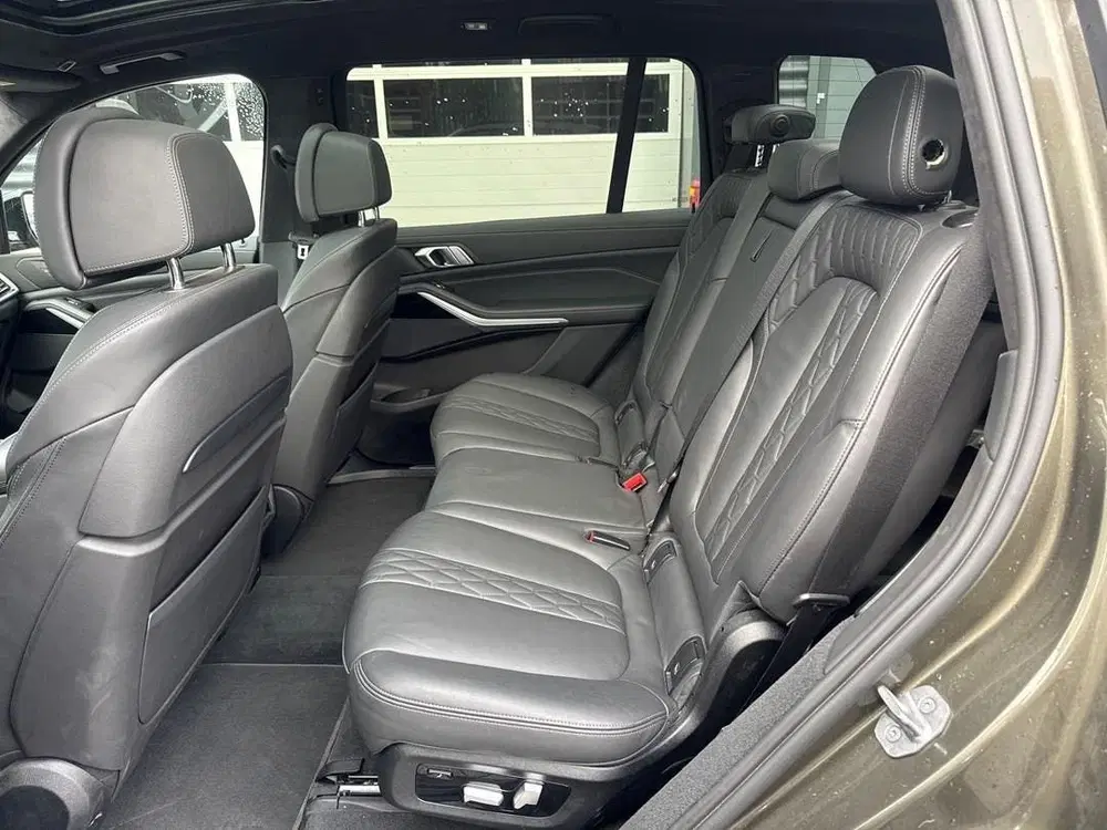 BMW X7 XDrive40d High Executive uit 2022, foto 12