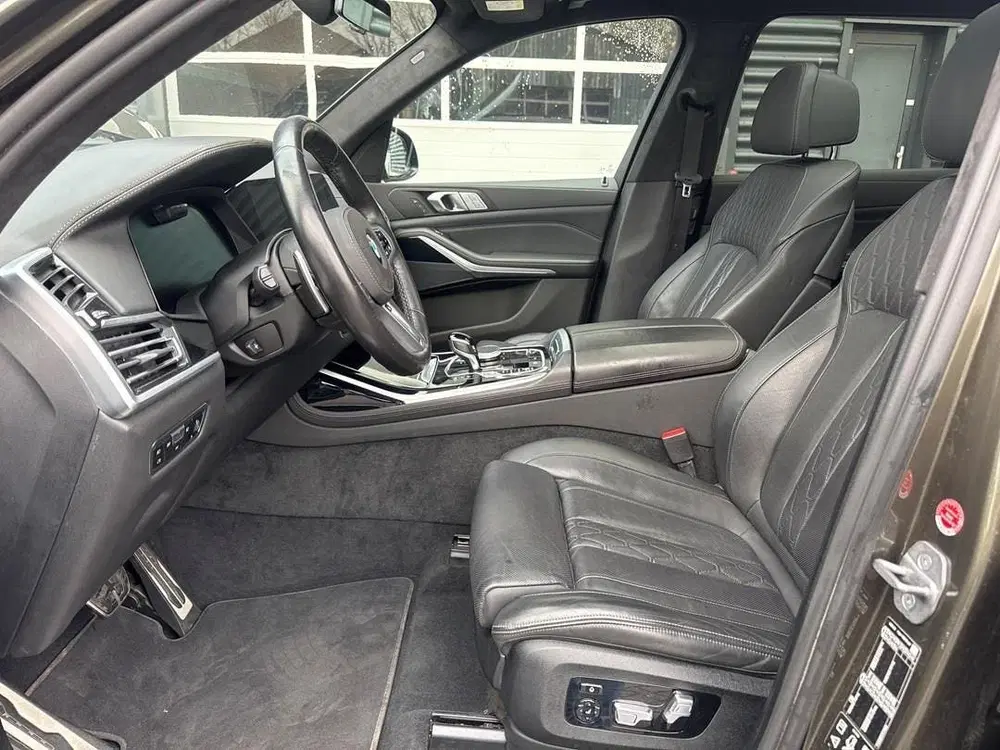 BMW X7 XDrive40d High Executive uit 2022, foto 13