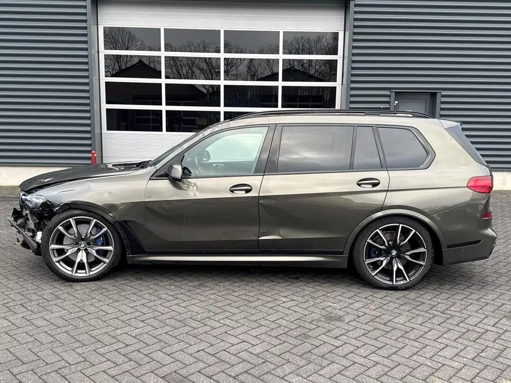 BMW X7 XDrive40d High Executive uit 2022, foto 2