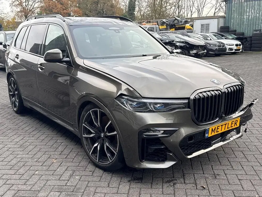 BMW X7 XDrive40d High Executive uit 2022, foto 7