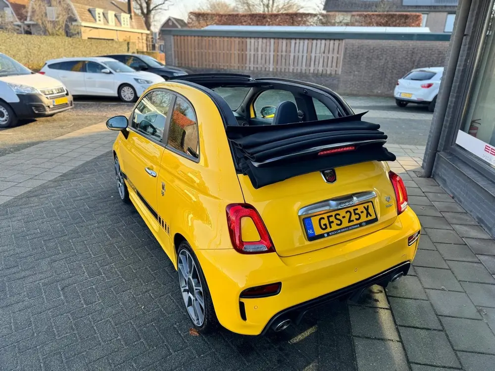 Abarth 595 1.4 T-Jet Abarth Turismo 70th Anniversary |CABRIO uit 2020, foto 4