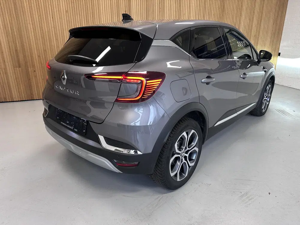 Renault Captur 1.3 TCe Techno Camera uit 2024, foto 2