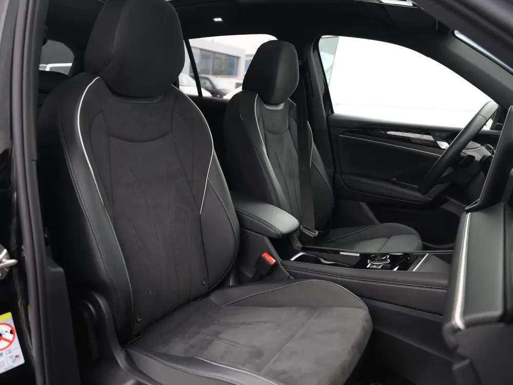 Volkswagen Tiguan 1.5 eHybrid Elegance 204pk DSG | Trekhaak uit 2025, foto 8