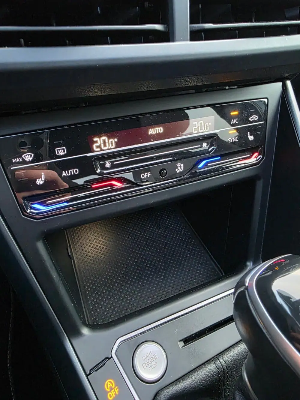 Volkswagen Taigo Turbo R-LINE 2022|PANO|LANE|ACC|DSG|18"|LED uit 2022, foto 14