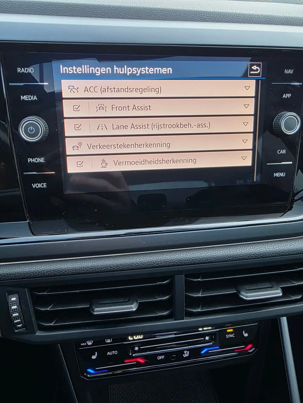 Volkswagen Taigo Turbo R-LINE 2022|PANO|LANE|ACC|DSG|18"|LED uit 2022, foto 15