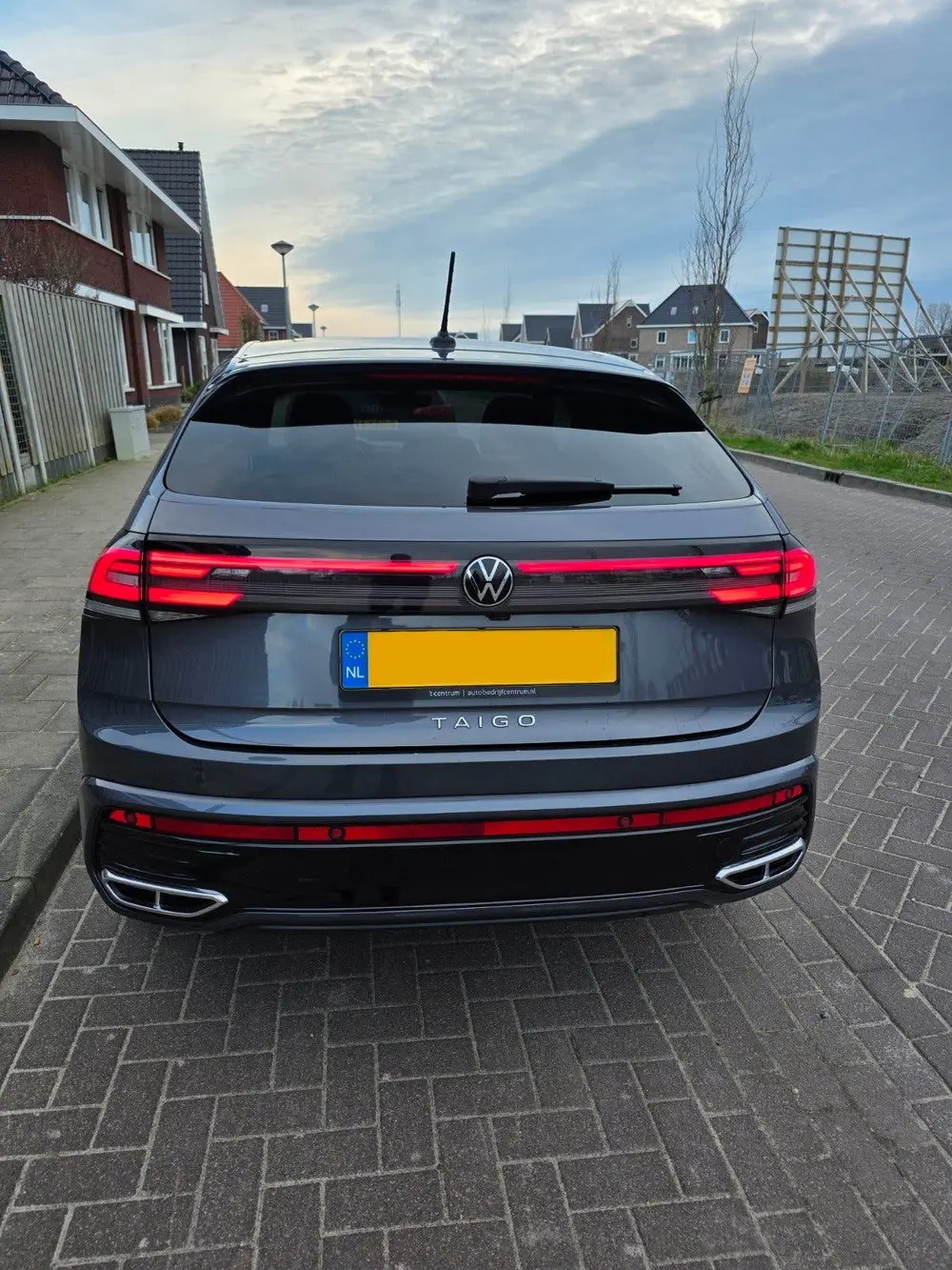 Volkswagen Taigo Turbo R-LINE 2022|PANO|LANE|ACC|DSG|18"|LED uit 2022, foto 6